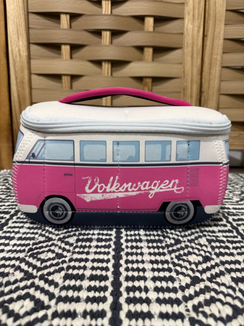 VOLKSWAGEN Rare VW Bus Pink Mini Top-Handle Bag New With Tags